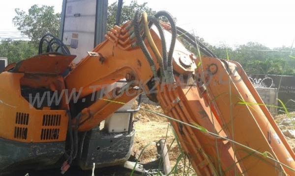 รถแบคโฮ HITACHI  PX30  3 สูบ เครื่อง ISUZU