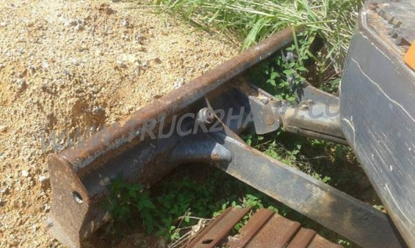 รถแบคโฮ HITACHI  PX30  3 สูบ เครื่อง ISUZU