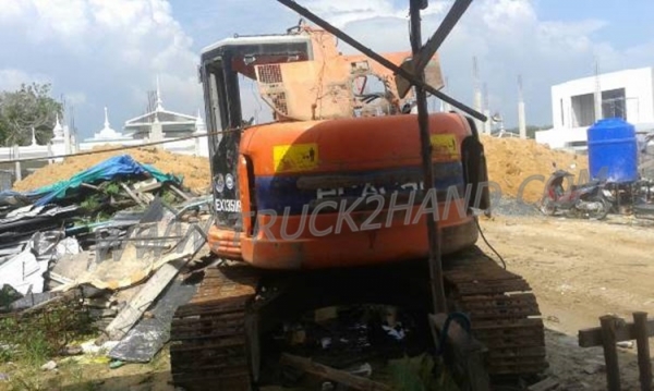 รถแบคโฮ HITACHI EX135 4 สูบ เทอร์โบ เครื่อง ISUZU รถแบคโฮ HITACHI EX135 4 สูบ เทอร์โบ เครื่อง ISUZU