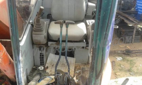 รถแบคโฮ HITACHI EX135 4 สูบ เทอร์โบ เครื่อง ISUZU รถแบคโฮ HITACHI EX135 4 สูบ เทอร์โบ เครื่อง ISUZU