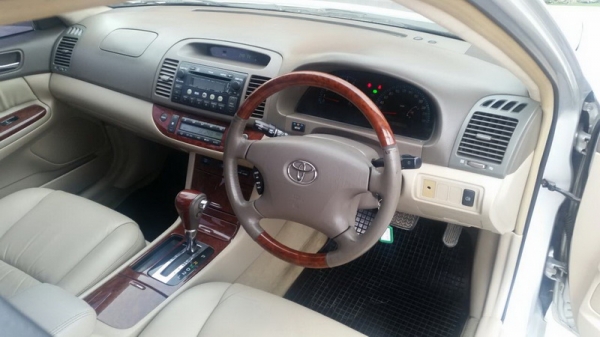 TOYOTA CAMRY ปี 2004 ตัว TOP สุด รถสวย ARIBAG 4 ใบ เบาะหนังปรับไฟฟ้า ล้อ MAX แอร์เย็น ภายในลายไม้สวย เครื่อง ช่วงล่างดี หน้าหลังเดิมๆ ภายในสภาพสวย รถพร้อมใช้งาน สีสวย จัดไฟแนนได้