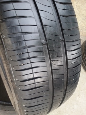 ขายยาง185/60/15 ปี 1313 MICHERLIN ENERGY XM2    4 เส้น