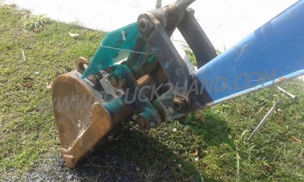 รถแบคโฮ KOMATSU