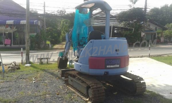 รถแบคโฮ KOMATSU