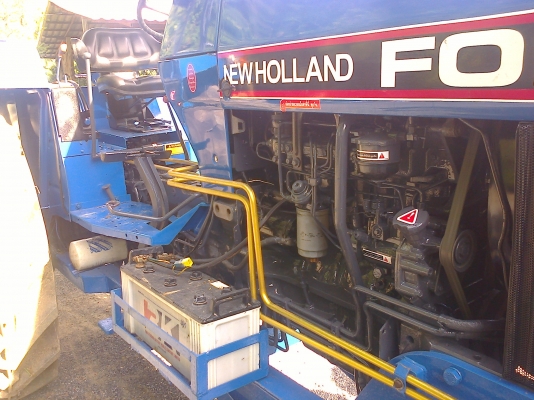 ขายฟอร์ด 6640  พร้อมทะเบียน  ดันหน้าหลี  หาง3  พร้อมใช้งาน