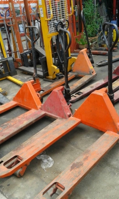 ขายแฮนด์พาเลท 3 ตัว เหมา 9500 บาท