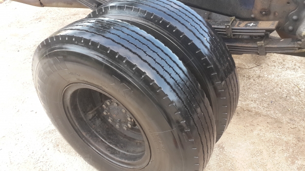 ขายหัวคัสซี  FC4J ยาว 5.5 เมตร ปี 44 เครื่อง 140 แรง