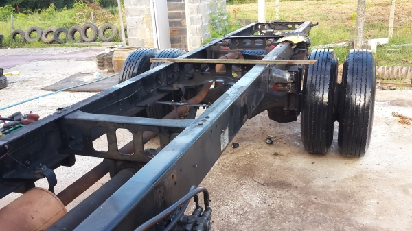 ขายหัวคัสซี  FC4J ยาว 5.5 เมตร ปี 44 เครื่อง 140 แรง