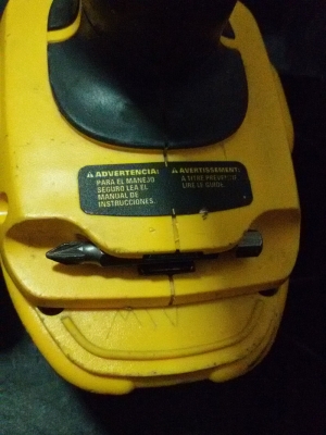 ขายสว่านไร้สาย Dewalt DCD950 18V  เจาะไม้ ปูน เหล็ก มีไฟส่องสว่าง แรง อึด ถึก