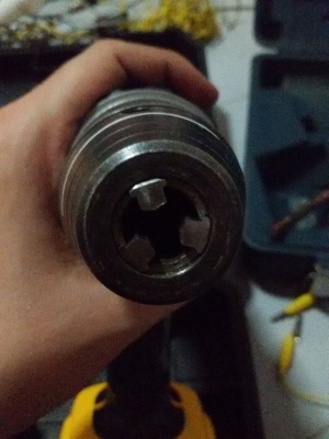 ขายสว่านไร้สาย Dewalt DCD950 18V  เจาะไม้ ปูน เหล็ก มีไฟส่องสว่าง แรง อึด ถึก