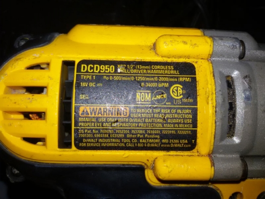 ขายสว่านไร้สาย Dewalt DCD950 18V  เจาะไม้ ปูน เหล็ก มีไฟส่องสว่าง แรง อึด ถึก