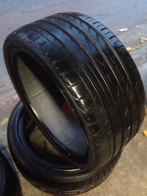 ขายเศษยาง YOKOHAMA ADVAN SPORT Mo 255-30-19 ปี13 สภาพ98\% 2,000.-