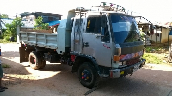 ขาย 6 ล้อดั้ม ยาง 825/16 ISUZU ROCKY เครื่อง 6BG1 175 แรงม้า คัสซีดี เกียร์เสื้อลาย เพาวเวอร์ เบรคทิฟฟี่ ทะเบียนเต็มพร้อมโอนครับ
