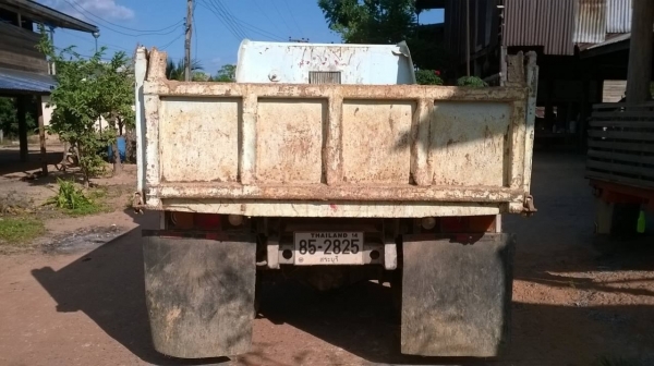 ขาย 6 ล้อดั้ม ยาง 825/16 ISUZU ROCKY เครื่อง 6BG1 175 แรงม้า คัสซีดี เกียร์เสื้อลาย เพาวเวอร์ เบรคทิฟฟี่ ทะเบียนเต็มพร้อมโอนครับ