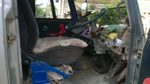 ขาย 6 ล้อดั้ม ยาง 825/16 ISUZU ROCKY เครื่อง 6BG1 175 แรงม้า คัสซีดี เกียร์เสื้อลาย เพาวเวอร์ เบรคทิฟฟี่ ทะเบียนเต็มพร้อมโอนครับ