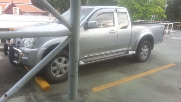 ขายdmax hilander 3.0 ขายdmax hilander 3.0