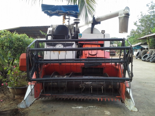 ขายรถเกี่ยวข้าว DC-68G