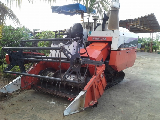 ขายรถเกี่ยวข้าว DC-68G