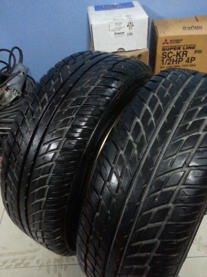 ขายยาง 205/45/17 ปี 13 คู่ 1 ครับสภาพสวยๆ เลย
