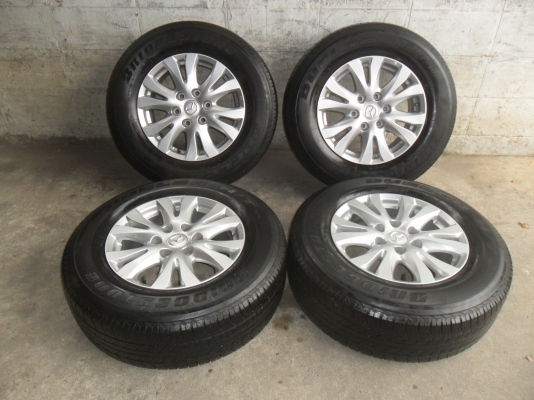 ล้อแม็ก 17นิ้ว 6รู มาสด้า พร้อมยาง 265/65R17ปี10 สวยๆ 4 ล้อ ราคา 7900 บาท
