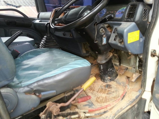 รถฮีโน่ 6 ล้อดั้ม 170 แรงม้า.  ปี 50  สนใจติดต่อ 081 - 6079515