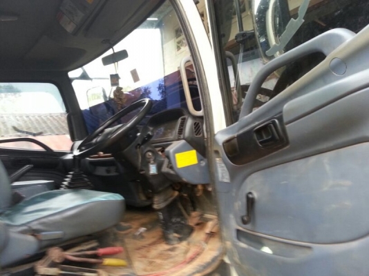 รถฮีโน่ 6 ล้อดั้ม 170 แรงม้า.  ปี 50  สนใจติดต่อ 081 - 6079515