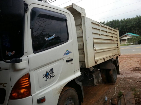 รถฮีโน่ 6 ล้อดั้ม 170 แรงม้า.  ปี 50  สนใจติดต่อ 081 - 6079515
