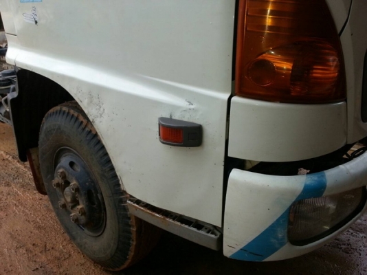 รถฮีโน่ 6 ล้อดั้ม 170 แรงม้า.  ปี 50  สนใจติดต่อ 081 - 6079515