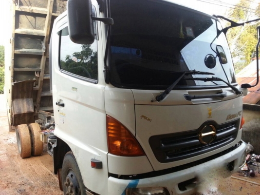 รถฮีโน่ 6 ล้อดั้ม 170 แรงม้า.  ปี 50  สนใจติดต่อ 081 - 6079515