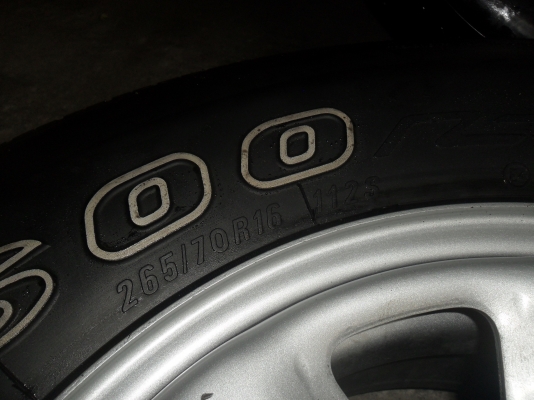 ล้อกะทะ 16นิ้ว 6รู พร้อมยาง 265/70R16ปี09 สวยๆ 4 ล้อ ราคา 6900 บาท ล้อกะทะ 16นิ้ว 6รู พร้อมยาง 265/70R16ปี09 สวยๆ 4 ล้อ ราคา 6900 บาท