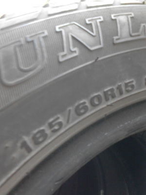 185/60R15 DUNLOP SP SPORT 2030 ปี2011 ชุด 4 เส้น TEL.081-427-3941 185/60R15 DUNLOP SP SPORT 2030 ปี2011 ชุด 4 เส้น TEL.081-427-3941