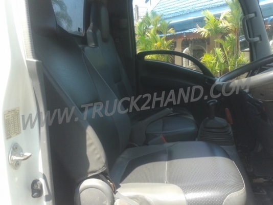 ISUZU  6 ล้อดัมพ์ รุ่น NMR 130  ปีจดทะเบียน 2554