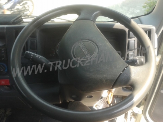 ISUZU  6 ล้อดัมพ์ รุ่น NMR 130  ปีจดทะเบียน 2554