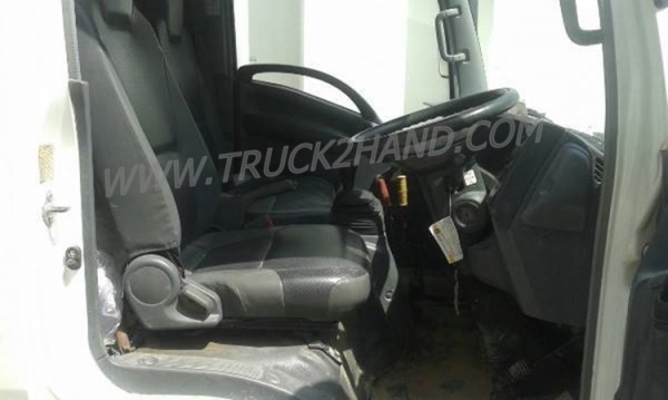 ISUZU  6 ล้อดัมพ์ รุ่น NMR 130  ปีจดทะเบียน 2554