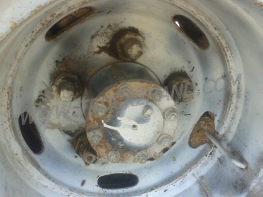 ISUZU  6 ล้อดัมพ์ รุ่น NMR 130  ปีจดทะเบียน 2554