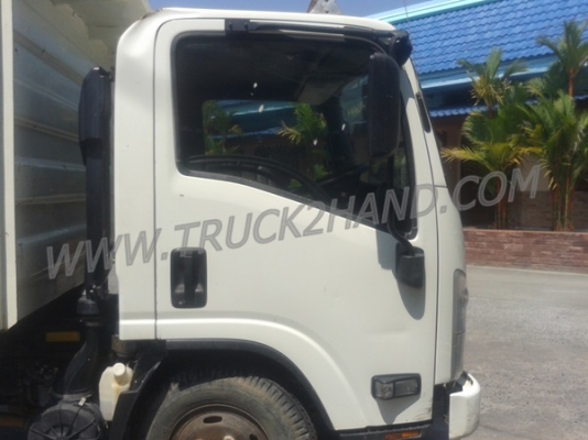 ISUZU  6 ล้อดัมพ์ รุ่น NMR 130  ปีจดทะเบียน 2554