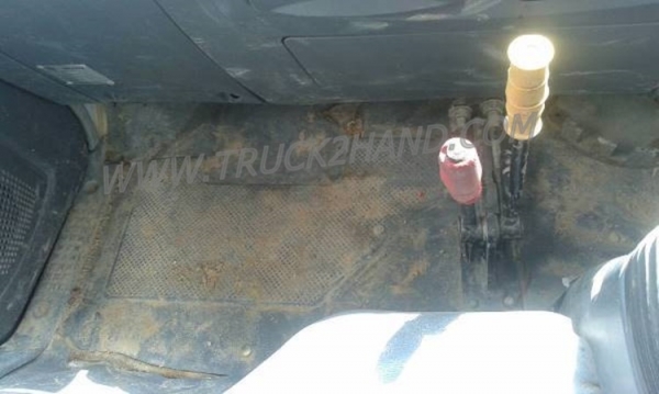 ISUZU  6 ล้อดัมพ์ รุ่น NMR 130  ปีจดทะเบียน 2554