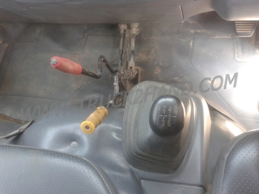 ISUZU  6 ล้อดัมพ์ รุ่น NMR 130  ปีจดทะเบียน 2554