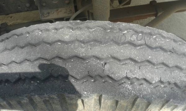 ISUZU  6 ล้อดัมพ์ รุ่น NMR 130  ปีจดทะเบียน 2554