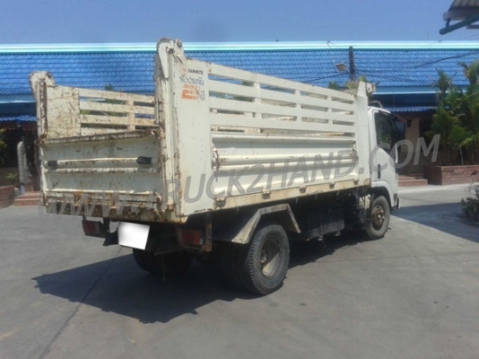 ISUZU  6 ล้อดัมพ์ รุ่น NMR 130  ปีจดทะเบียน 2554