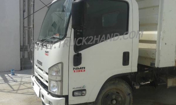 ISUZU  6 ล้อดัมพ์ รุ่น NMR 130  ปีจดทะเบียน 2554