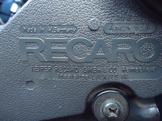 กระบะ  L 200 แค้ป  เครื่อง เทอร์โบ  เบาะ เรคัลโล แท้     ภายในสวย  แม็ก 17   เกียร์ดี เฟืองท้ายดี  ไม่หอน