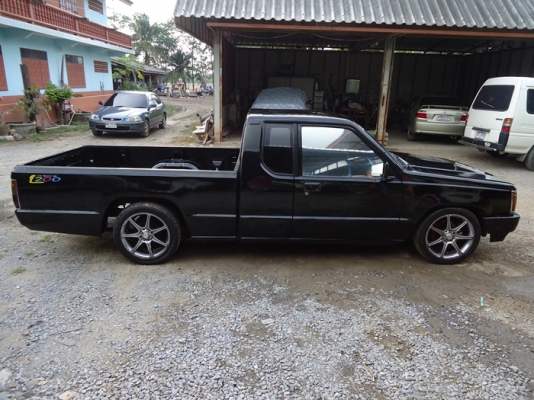 กระบะ  L 200 แค้ป  เครื่อง เทอร์โบ  เบาะ เรคัลโล แท้     ภายในสวย  แม็ก 17   เกียร์ดี เฟืองท้ายดี  ไม่หอน