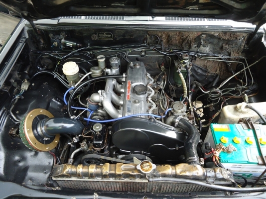 กระบะ  L 200 แค้ป  เครื่อง เทอร์โบ  เบาะ เรคัลโล แท้     ภายในสวย  แม็ก 17   เกียร์ดี เฟืองท้ายดี  ไม่หอน