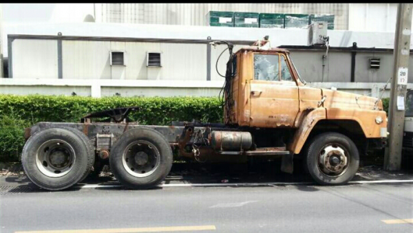 หัวลากนิสสัน พร้อมทะเบียน สภาพเดิมทุกอย่าง