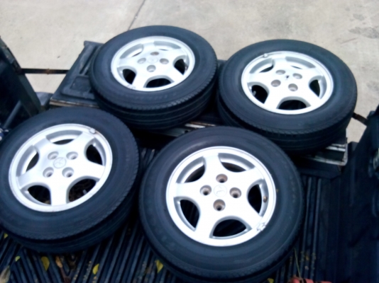 ล้อแม็กพร้อมยาง1900บาท