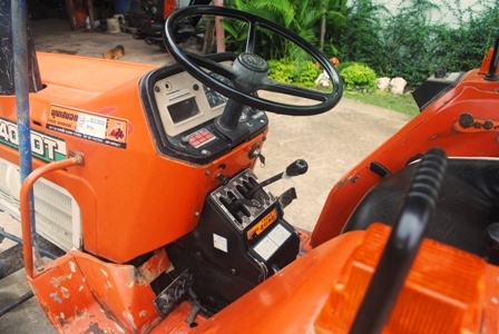 ขายรถไถ Kubota L2402DT พร้อมผานพรวน รถ2เพลา พร้อมใช้งานครับ ขายรถไถ Kubota L2402DT พร้อมผานพรวน รถ2เพลา พร้อมใช้งานครับ