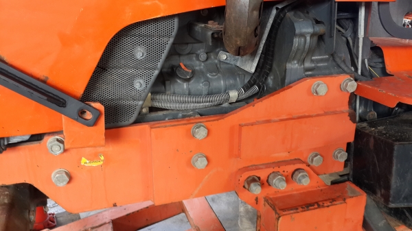 ขายจอบหมุน 1.60 ตัวละ 20000 -