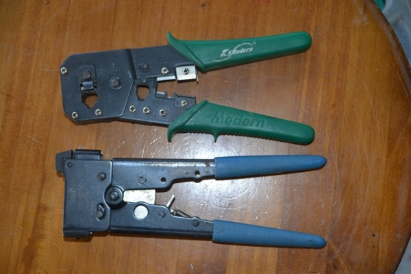 คีมย้ำหัวแลน AMP