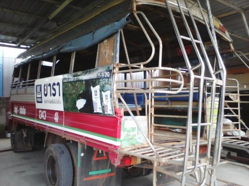 หกล้อ..เครือง.อีซูสุ100แรง สภาพดีเดิมสวยๆ พร้อมใช้งาน ปจุบันเป็นรถส่วนบุคคล ทั่วไป